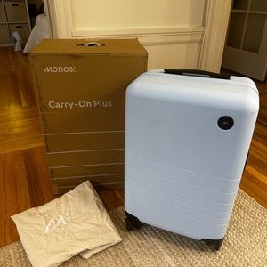 Monos Carry On Plus (Blue Haze)